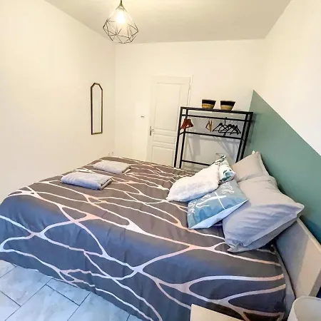 Meygal Color - Wifi - 3 Etoiles - 20min Du Puy Holiday home